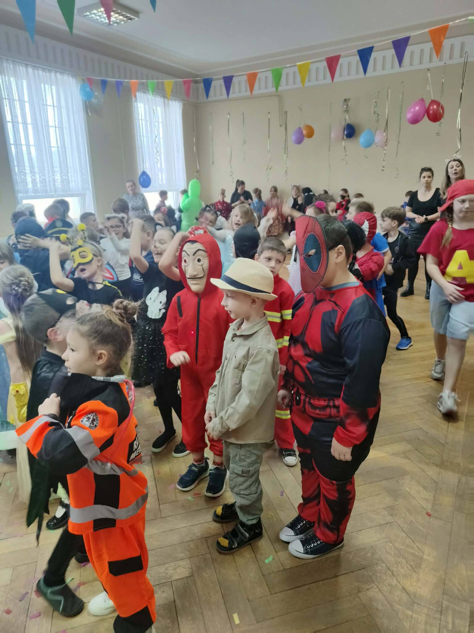 Bal Karnawałowy klas I-III